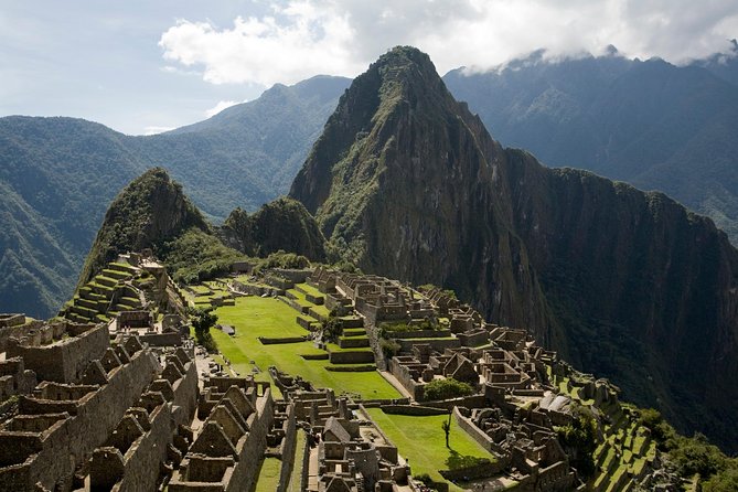 Peru: Mountains, History, and Everyday Life